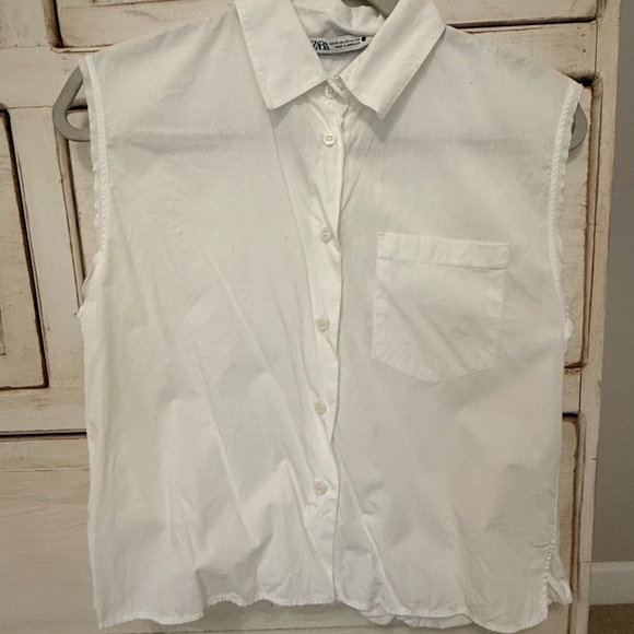 Zara White Button Down Sleeveless Shirt - Picture 1 of 1